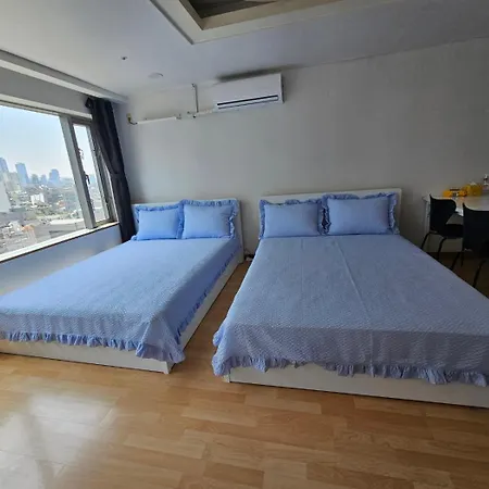 Hongdae Guesthouse5 - 1Min From Hongik Uni Station Exit #1