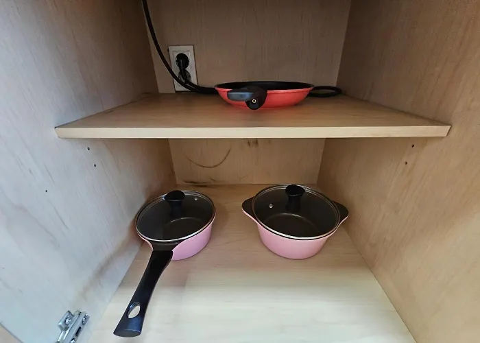 Hongdae Guesthouse5 - 1min From Hongik Uni Station Exit #1 Apartment *