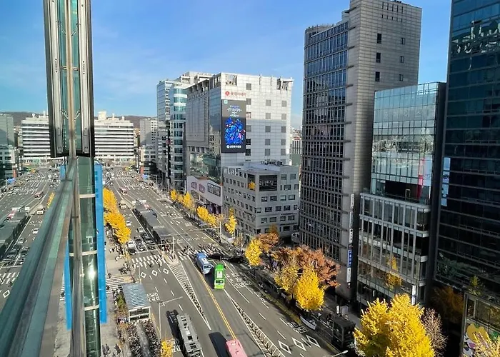 Hongdae Guesthouse5 - 1min From Hongik Uni Station Exit #1 Apartment *