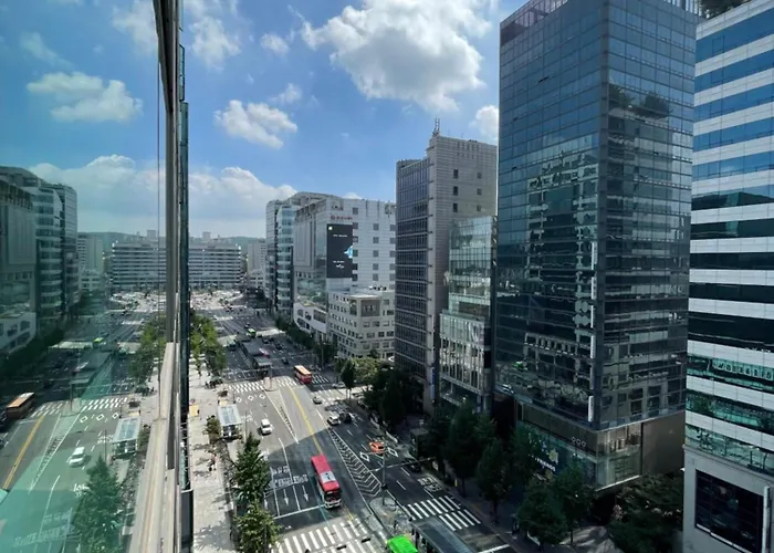 Hongdae Guesthouse5 - 1min From Hongik Uni Station Exit #1 Apartment Seoul